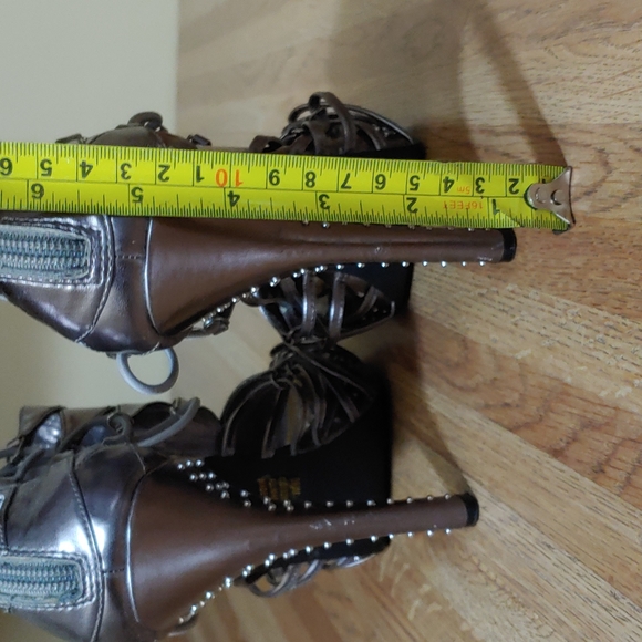 Diva DNA Studded & Laced Up Heels 9M - Picture 9 of 15